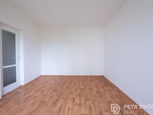 Pronájem bytu 2+1, Praha - Malešice, Ovčárská, 55 m2