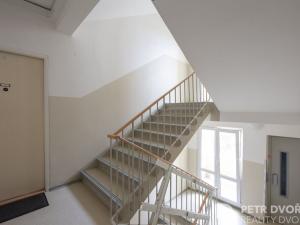 Pronájem bytu 2+1, Praha - Malešice, Ovčárská, 55 m2