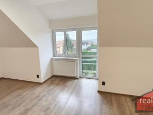 Prodej bytu 1+kk, Nupaky, Nupacká, 38 m2