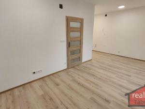 Prodej bytu 1+kk, Nupaky, Nupacká, 38 m2