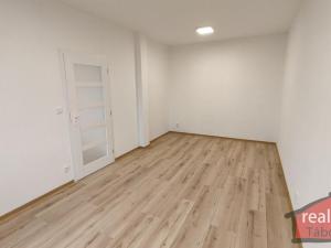 Prodej bytu 2+kk, Nupaky, Nupacká, 62 m2