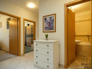 Prodej bytu 3+kk, Olomouc, Schweitzerova, 74 m2