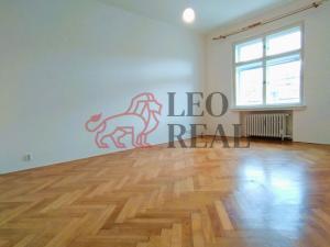 Pronájem bytu 1+1, Praha - Holešovice, Veverkova, 42 m2