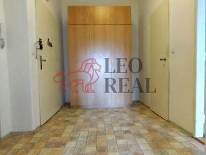 Pronájem bytu 1+1, Praha - Holešovice, Veverkova, 42 m2