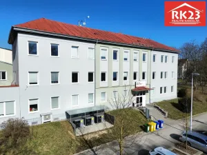 Pronájem kanceláře, Mariánské Lázně, Nádražní náměstí, 19 m2