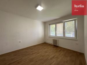 Pronájem bytu 2+1, Krnov - Pod Bezručovým vrchem, 45 m2