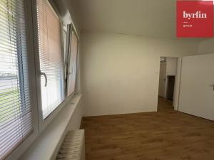 Pronájem bytu 2+1, Krnov - Pod Bezručovým vrchem, 45 m2