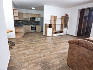 Pronájem rodinného domu, Šestajovice, Šeříková, 155 m2