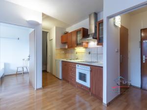 Prodej bytu 2+kk, Praha, Pražská, 38 m2