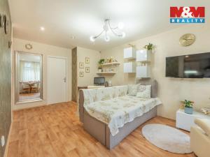 Prodej bytu 3+1, Kladno - Kročehlavy, V Bažantnici, 55 m2
