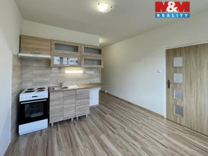 Pronájem bytu 1+1, Ústí nad Labem, Ladova, 35 m2