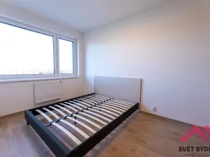 Pronájem bytu 2+kk, Praha - Řepy, Laudova, 57 m2