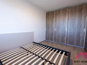 Pronájem bytu 2+kk, Praha - Řepy, Laudova, 57 m2