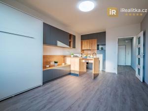 Prodej bytu 1+kk, Hradec Králové - Nový Hradec Králové, Brožíkova, 29 m2