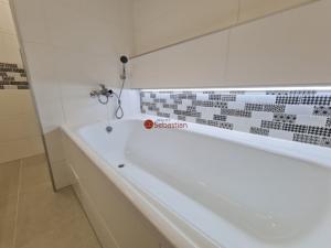 Pronájem bytu 3+1, Teplice - Trnovany, Antonína Sochora, 99 m2