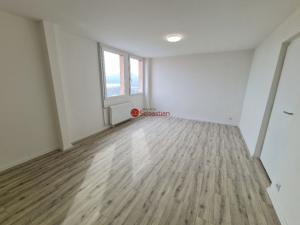 Pronájem bytu 3+1, Teplice - Trnovany, Antonína Sochora, 99 m2