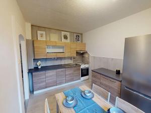 Prodej bytu 2+1, Kopřivnice, I. Šustaly, 58 m2