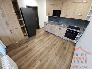 Prodej bytu 3+1, Hradec Králové, třída Edvarda Beneše, 98 m2