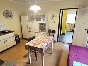 Pronájem rodinného domu, Vojkovice - Bukol, 245 m2