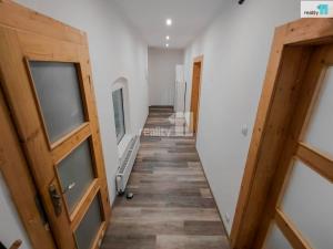Prodej bytu 2+1, Cheb, Májová, 75 m2