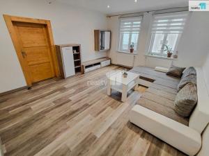 Prodej bytu 2+1, Cheb, Májová, 80 m2