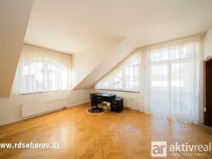 Prodej obchodního prostoru, Praha - Šeberov, K Hrnčířům, 1093 m2