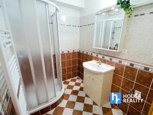 Pronájem bytu 2+kk, Praha - Libeň, Kovanecká, 56 m2