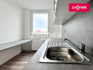 Pronájem bytu 2+1, Zlín, SNP, 43 m2