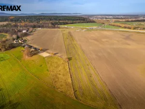 Prodej komerčního pozemku, Roudné, 37224 m2