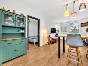 Prodej rodinného domu, Káraný, B. Němcové, 58 m2