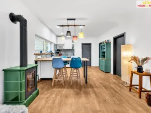 Prodej rodinného domu, Káraný, B. Němcové, 58 m2