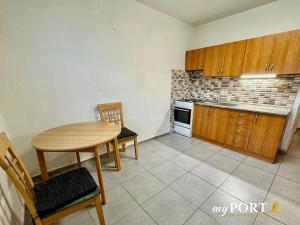 Pronájem bytu 1+1, Nejdek, Rolavská, 35 m2