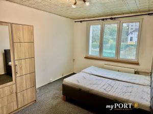 Pronájem bytu 1+1, Nejdek, Rolavská, 35 m2