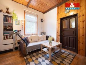 Prodej rodinného domu, Želízy, 640 m2