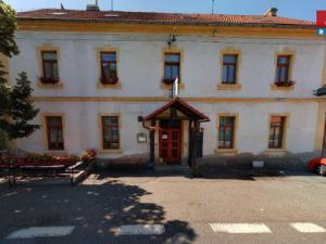 Prodej rodinného domu, Želízy, 640 m2