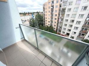 Pronájem bytu 1+1, Praha - Černý Most, Ronešova, 38 m2