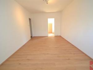 Pronájem bytu 2+kk, Praha - Žižkov, Habrová, 50 m2