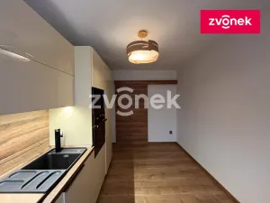 Pronájem bytu 2+1, Zlín, Štefánikova, 58 m2