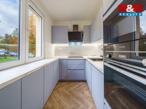 Prodej bytu 3+1, Kadaň, Komenského, 76 m2