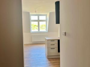 Pronájem bytu 2+kk, Teplice, Duchcovská, 61 m2