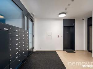 Pronájem bytu 2+kk, Praha - Nusle, Muzikova, 61 m2