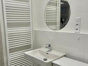 Pronájem bytu 1+kk, Praha - Libeň, Nad Kolčavkou, 42 m2