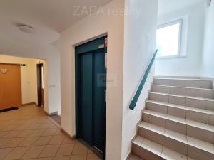 Pronájem bytu 4+kk, Praha - Horní Měcholupy, Padovská, 74 m2