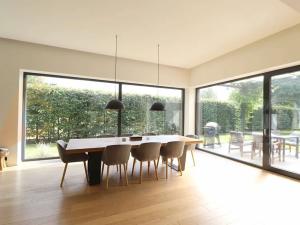 Prodej rodinného domu, Praha - Dolní Chabry, Počeradská, 332 m2