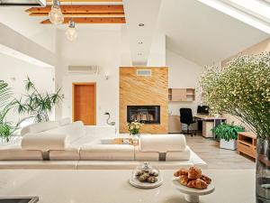 Prodej rodinného domu, Doksy, Severní, 342 m2