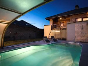 Prodej rodinného domu, Doksy, Severní, 342 m2