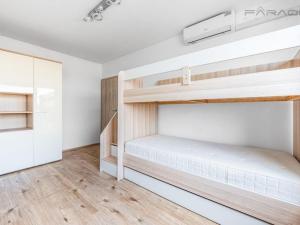 Prodej rodinného domu, Praha, Sukovská, 136 m2