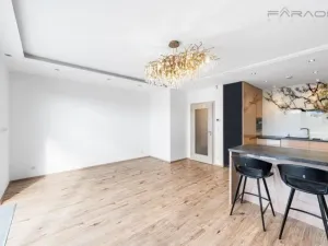 Prodej rodinného domu, Praha, Sukovská, 136 m2
