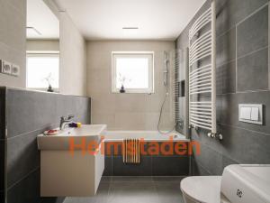 Pronájem bytu 2+kk, Praha - Holešovice, U Pergamenky, 54 m2