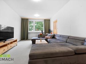 Prodej bytu 3+1, Uherské Hradiště, Na Rybníku, 74 m2